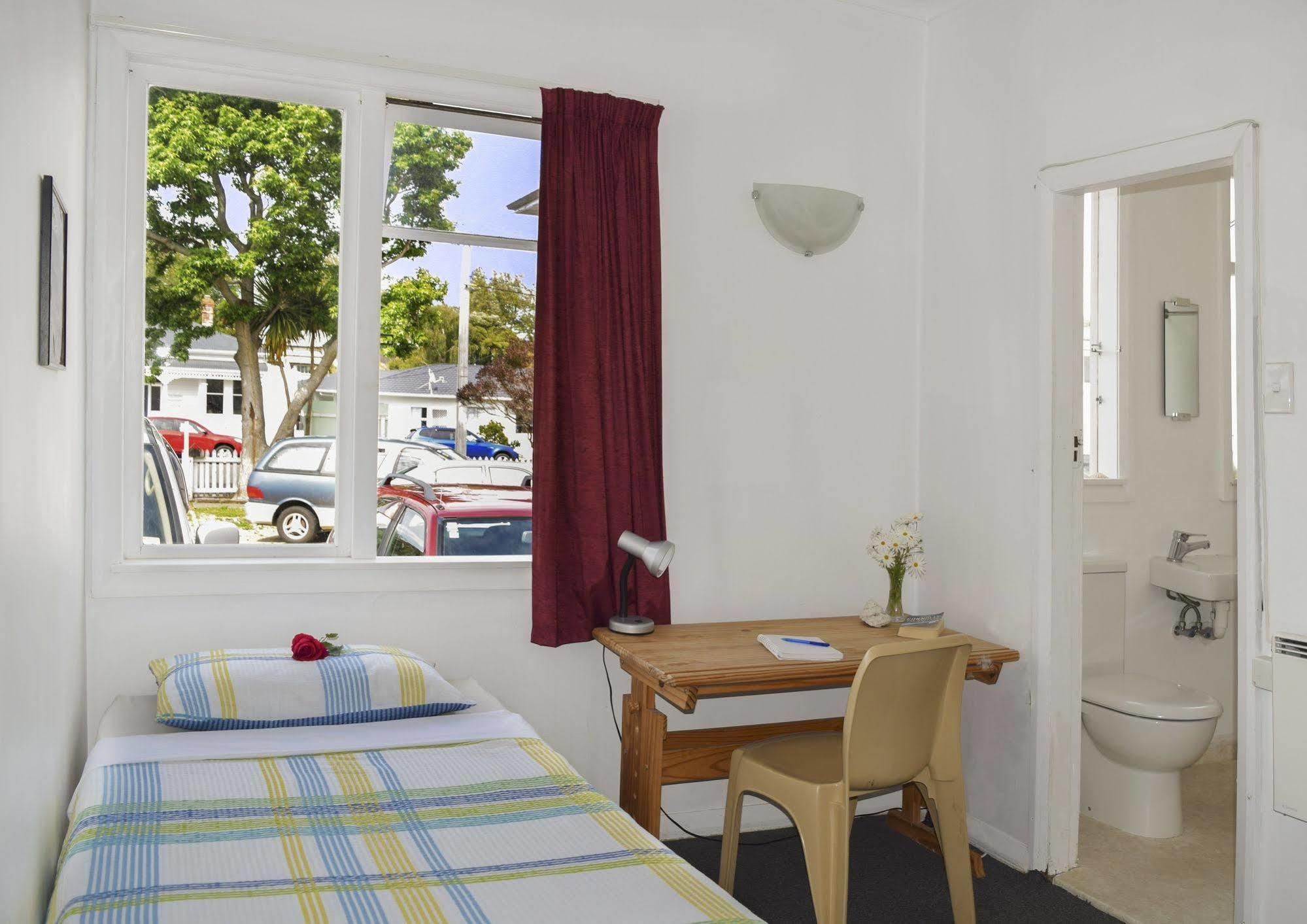 42B College House Pansiyon Whanganui Dış mekan fotoğraf